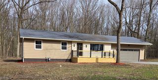 1075 NE River Road, Lake Milton, OH 44429