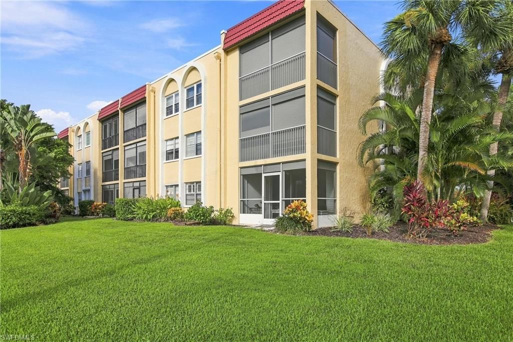 1087 Forest Lakes DR 302, NAPLES, FL 34105 — exterior