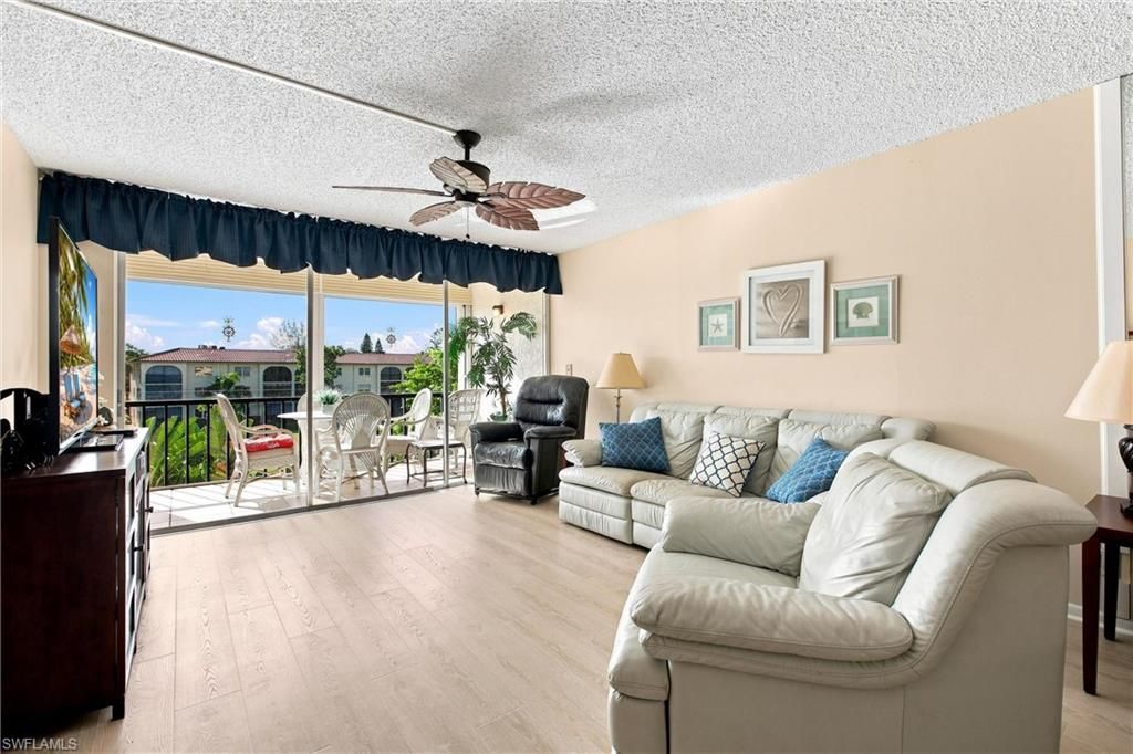 1087 Forest Lakes DR 302, NAPLES, FL 34105 — photo 4