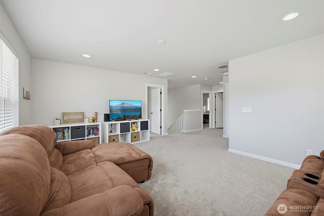 12836 Jammer Place NW, Silverdale, WA 98383