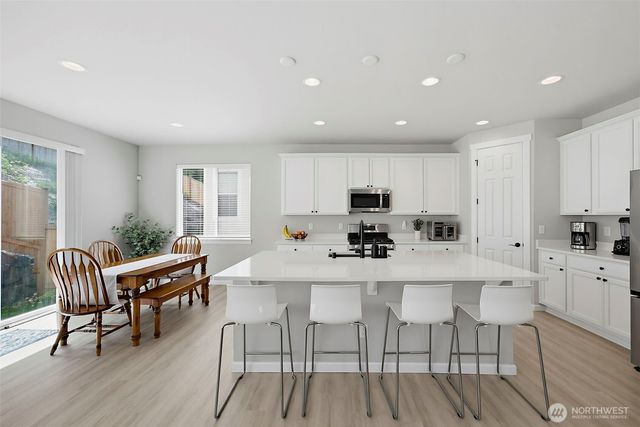 12836 Jammer Place NW, Silverdale, WA 98383
