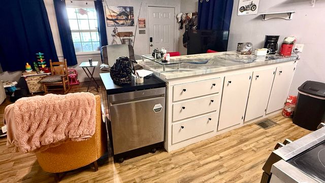 25 Shoreline Drive, Mayflower, AR 72106