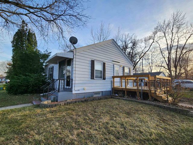 1878 Greenview Drive, Beloit, WI 53511