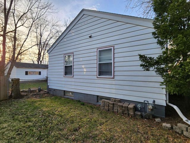 1878 Greenview Drive, Beloit, WI 53511