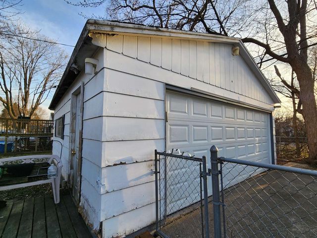 1878 Greenview Drive, Beloit, WI 53511