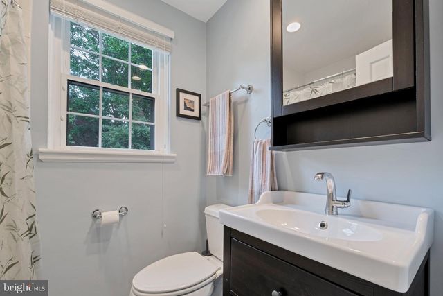 3043 S ABINGDON ST, Arlington, VA 22206
