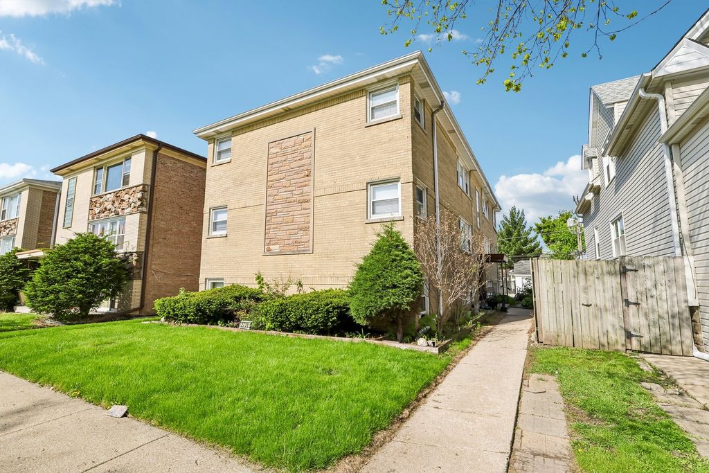 2730 N 74th Court GW, Elmwood Park, IL 60707