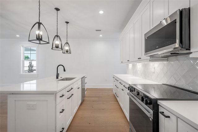 802 E WILDER AVENUE, Tampa, FL 33603