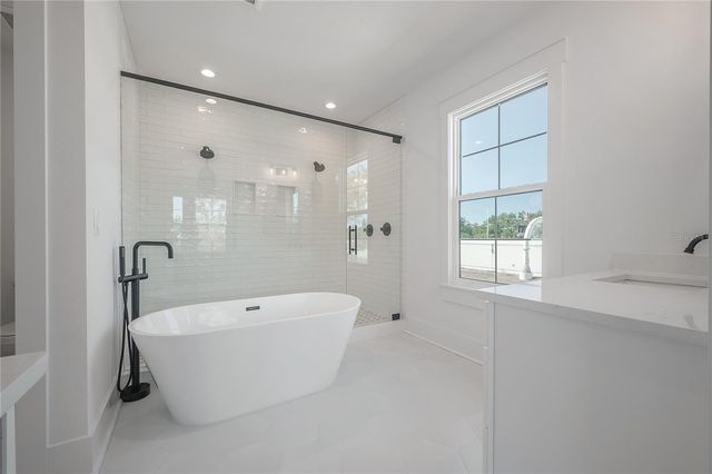 802 E WILDER AVENUE, Tampa, FL 33603