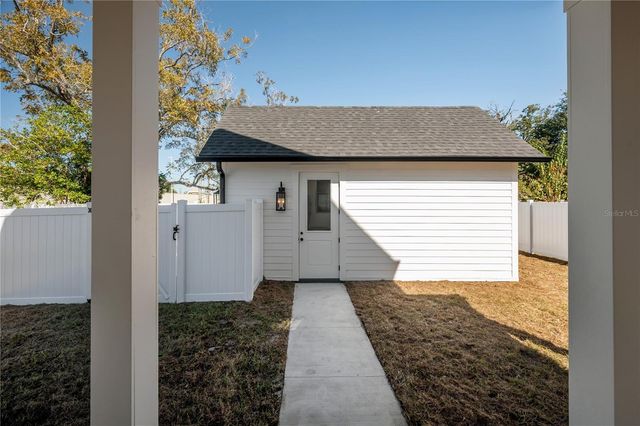 802 E WILDER AVENUE, Tampa, FL 33603