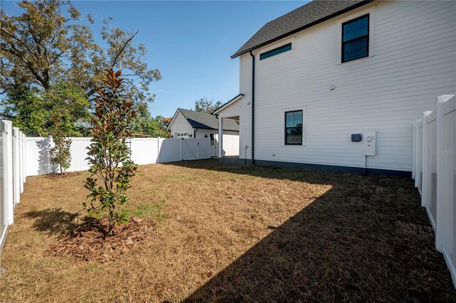 802 E WILDER AVENUE, Tampa, FL 33603