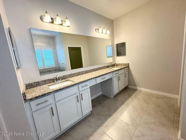 2412 Carrick Street NW, Palm Bay, FL 32907