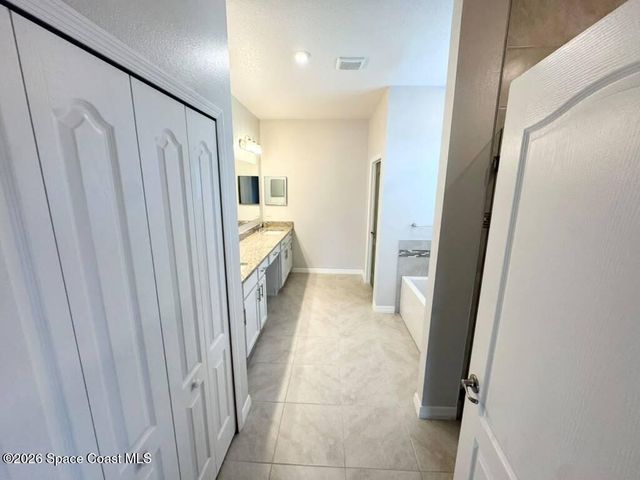2412 Carrick Street NW, Palm Bay, FL 32907