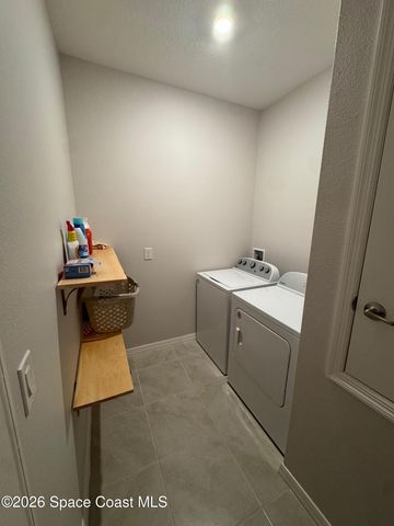 2412 Carrick Street NW, Palm Bay, FL 32907