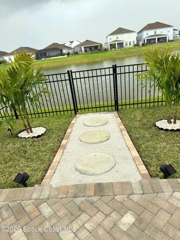 2412 Carrick Street NW, Palm Bay, FL 32907