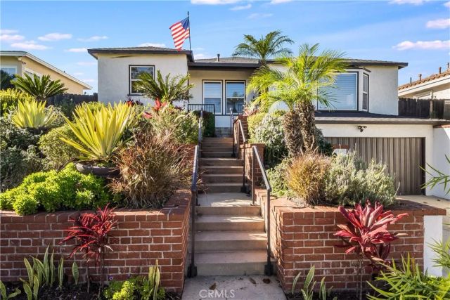 735 Ultimo, Long Beach, CA 90804