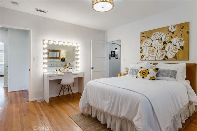 735 Ultimo, Long Beach, CA 90804