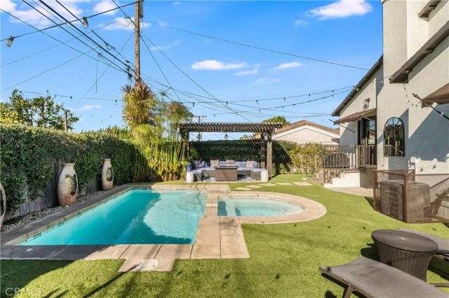 735 Ultimo, Long Beach, CA 90804