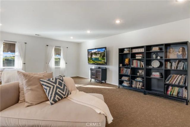 735 Ultimo, Long Beach, CA 90804