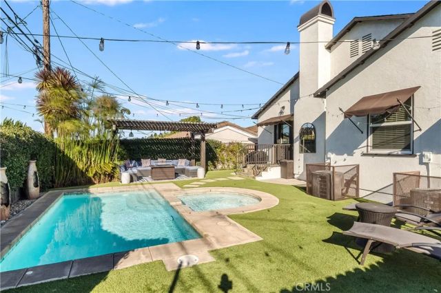 735 Ultimo, Long Beach, CA 90804