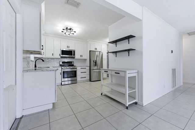 715 Green Street, West Palm Beach, FL 33405