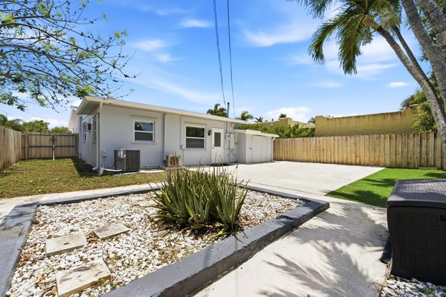 715 Green Street, West Palm Beach, FL 33405