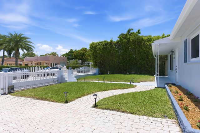 715 Green Street, West Palm Beach, FL 33405