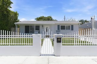 715 Green Street, West Palm Beach, FL 33405