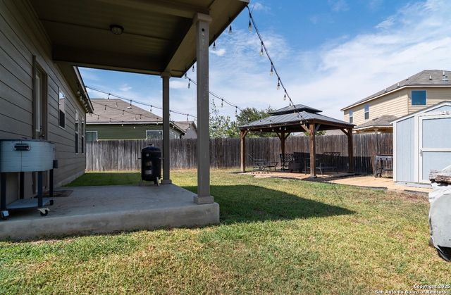8002 Glasgow, San Antonio, TX 78223