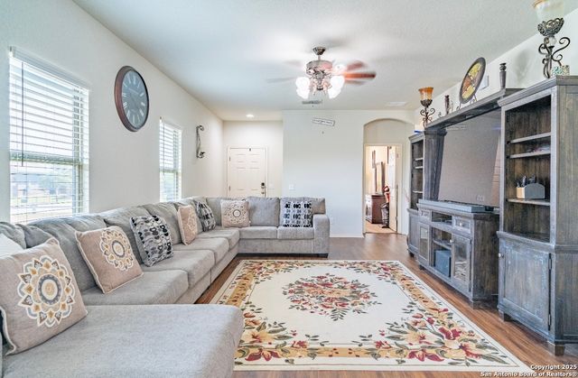8002 Glasgow, San Antonio, TX 78223