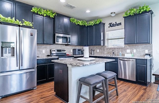 8002 Glasgow, San Antonio, TX 78223