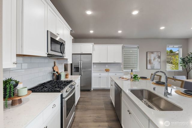 4030 80th Avenue NE, Marysville, WA 98270