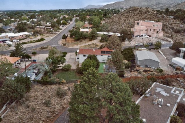14316 Piedras Road NE, Albuquerque, NM 87123
