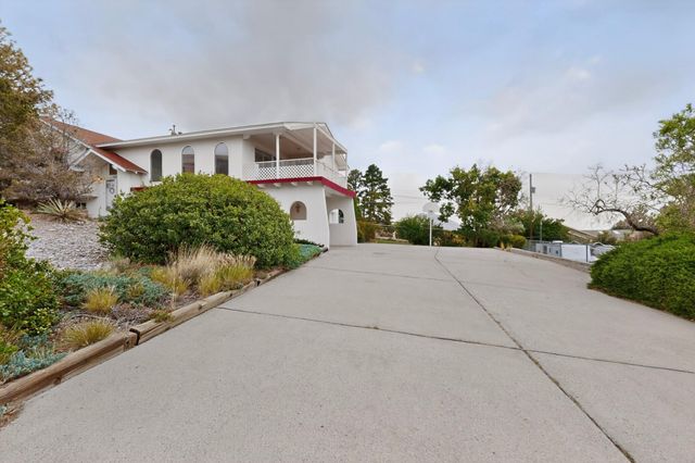 14316 Piedras Road NE, Albuquerque, NM 87123
