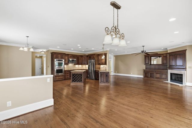 307 Jarret Bay Court SE, Bolivia, NC 28422