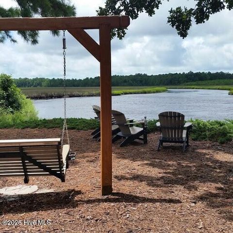 307 Jarret Bay Court SE, Bolivia, NC 28422