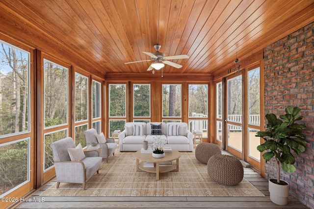 307 Jarret Bay Court SE, Bolivia, NC 28422