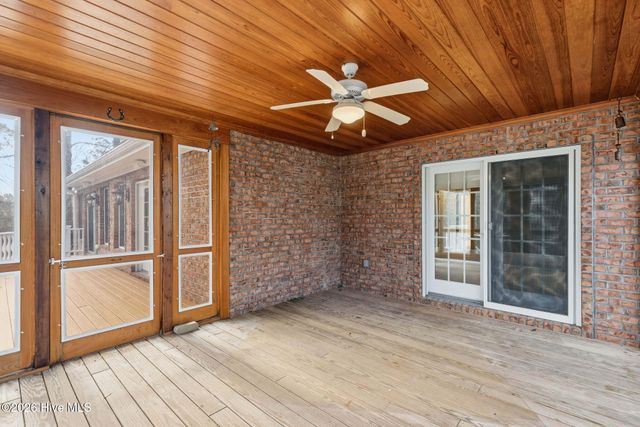 307 Jarret Bay Court SE, Bolivia, NC 28422