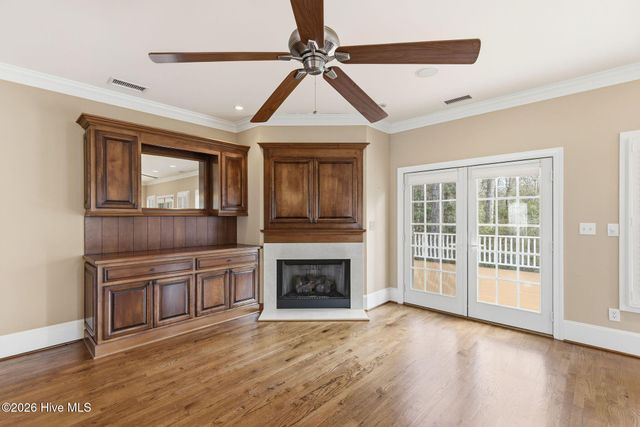 307 Jarret Bay Court SE, Bolivia, NC 28422