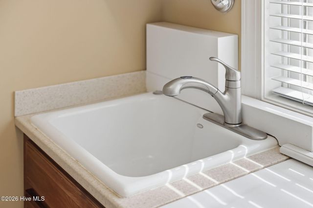 307 Jarret Bay Court SE, Bolivia, NC 28422