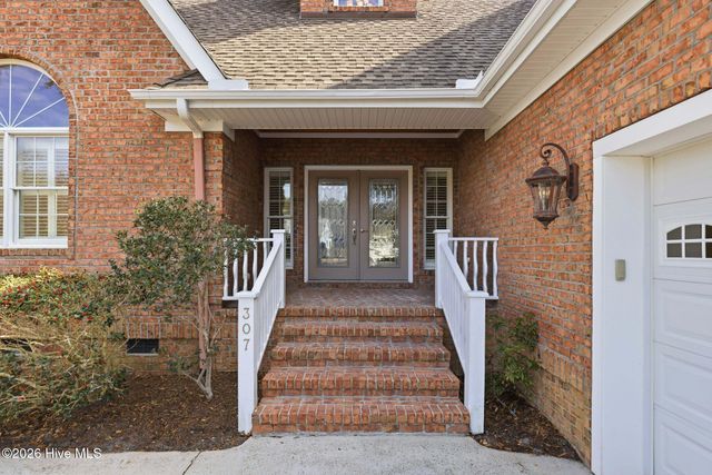 307 Jarret Bay Court SE, Bolivia, NC 28422