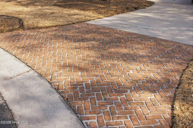 307 Jarret Bay Court SE, Bolivia, NC 28422