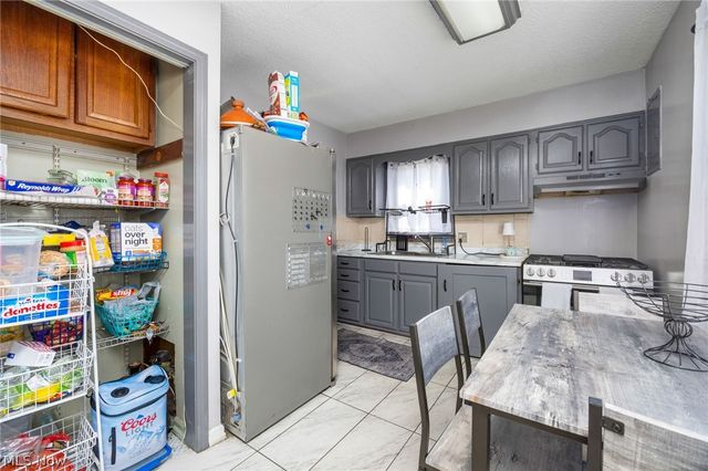 15806 Eleanore Drive, Cleveland, OH 44135