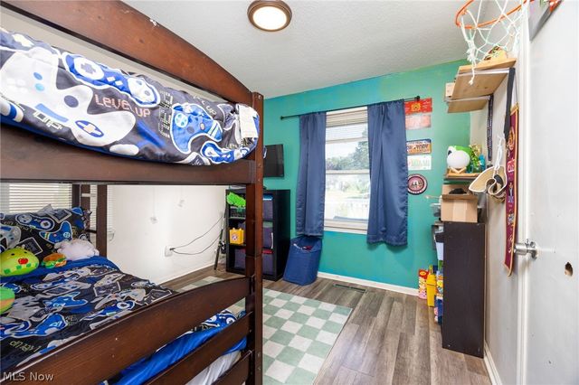 15806 Eleanore Drive, Cleveland, OH 44135