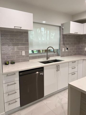 3672 NE 167th St, North Miami Beach, FL 33160