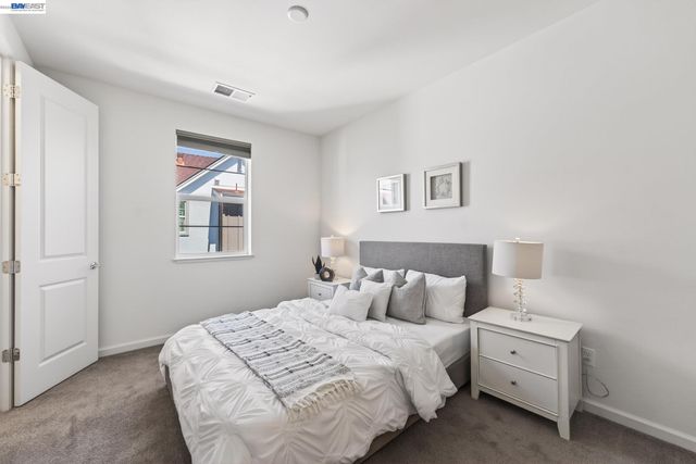 3986 Pino Grande Rd, Dublin, CA 94568