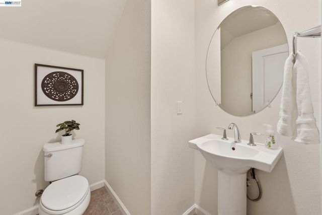 3986 Pino Grande Rd, Dublin, CA 94568