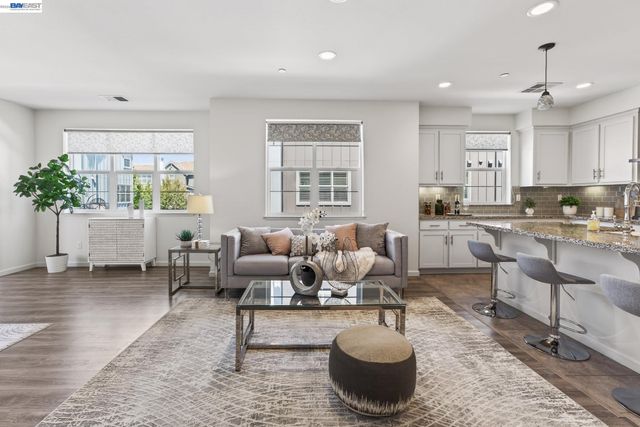 3986 Pino Grande Rd, Dublin, CA 94568