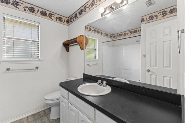 664 Parkridge Boulevard, Burleson, TX 76028