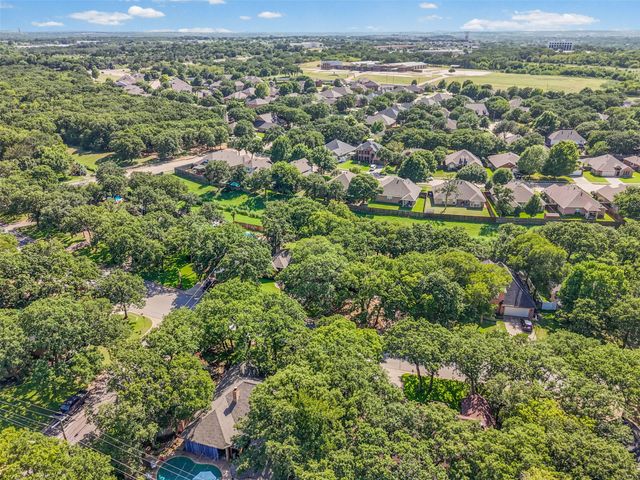 664 Parkridge Boulevard, Burleson, TX 76028